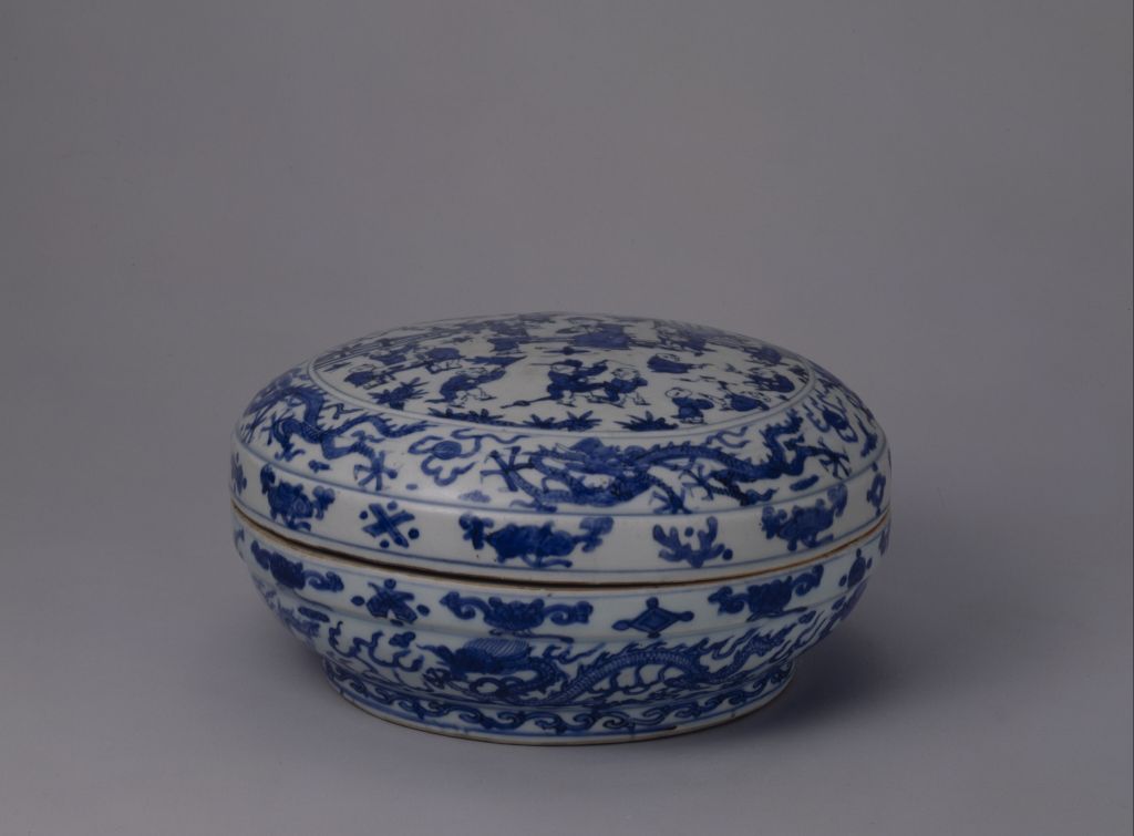 图片[1]-Blue and white baby picture round box-China Archive